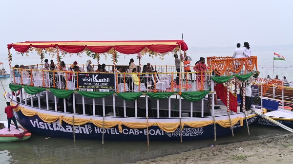 Dev Diwali Bajra Boat